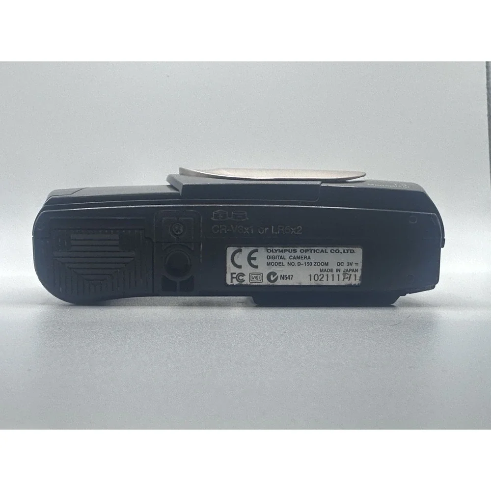 Olympus CAMEDIA D-150 Zoom Brio Zoom Digital Camera Untested For Parts / Repair